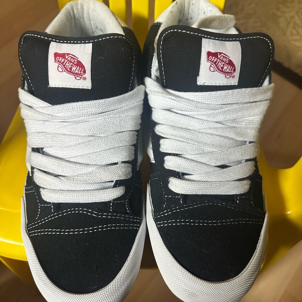 Men’s Vans Knu Skool Mid Shoes Black and White